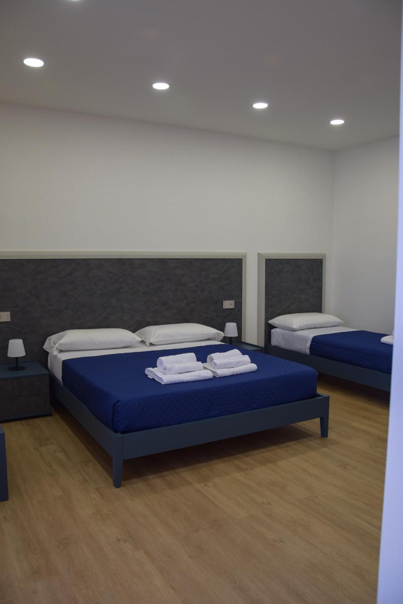 Rosa Rooms بومبيي المظهر الخارجي الصورة